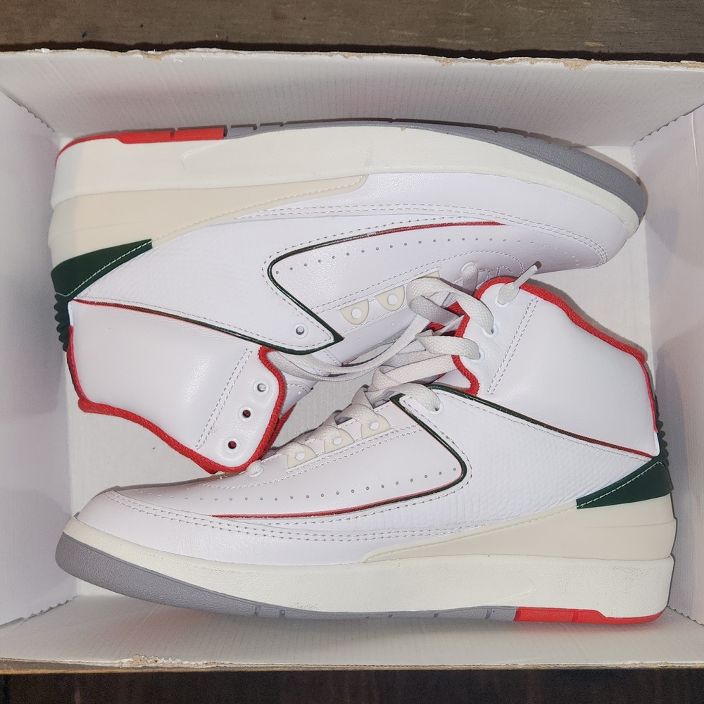 Jordan Retro 2